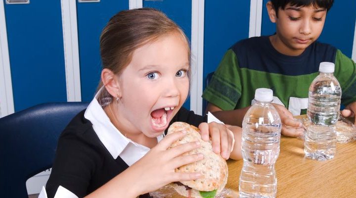 mesa cirular para comedor de colegio