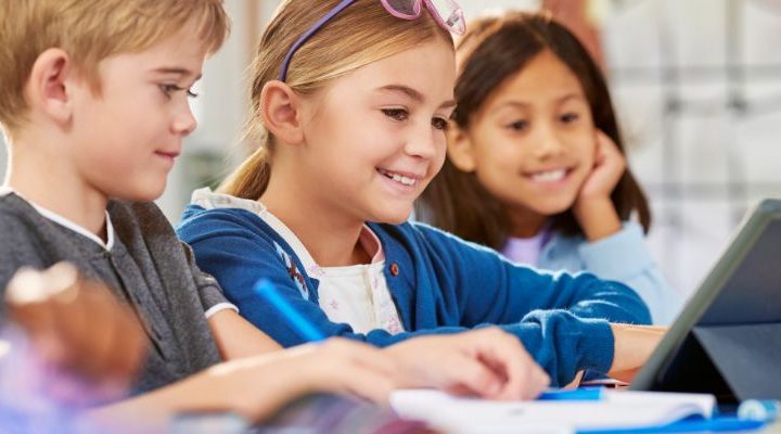 Cómo implementar la tecnología en un aula de primaria